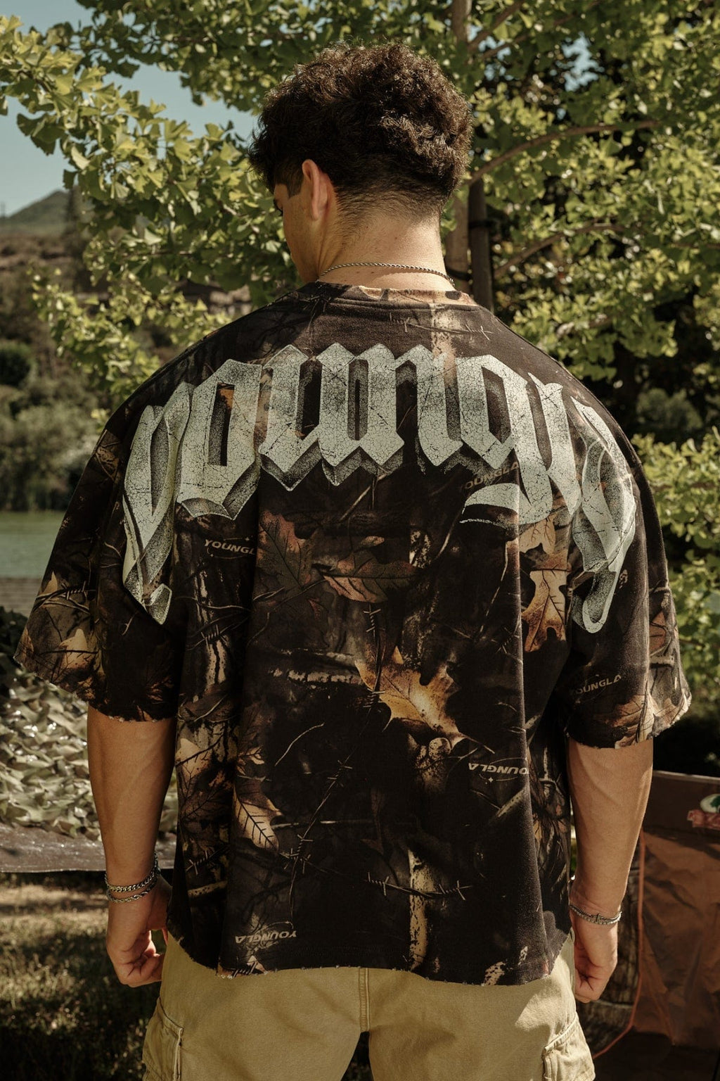 4159 - Huge Tees
