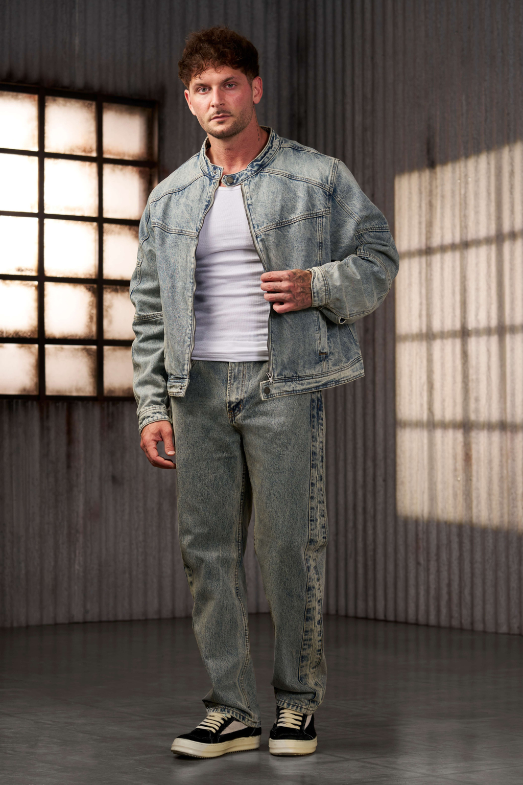 6078 - Archive Straight Jeans - Nov 24th - BF